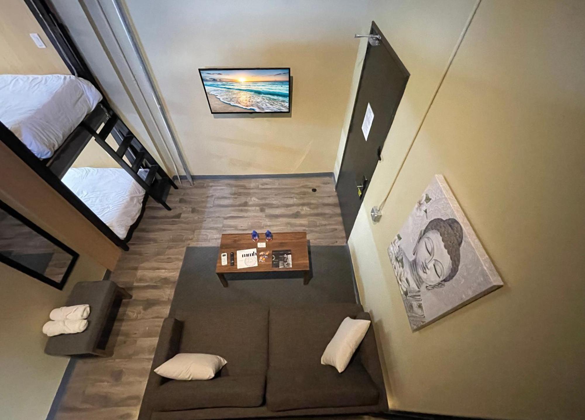 Hotel Boxstel - Modern Downtown