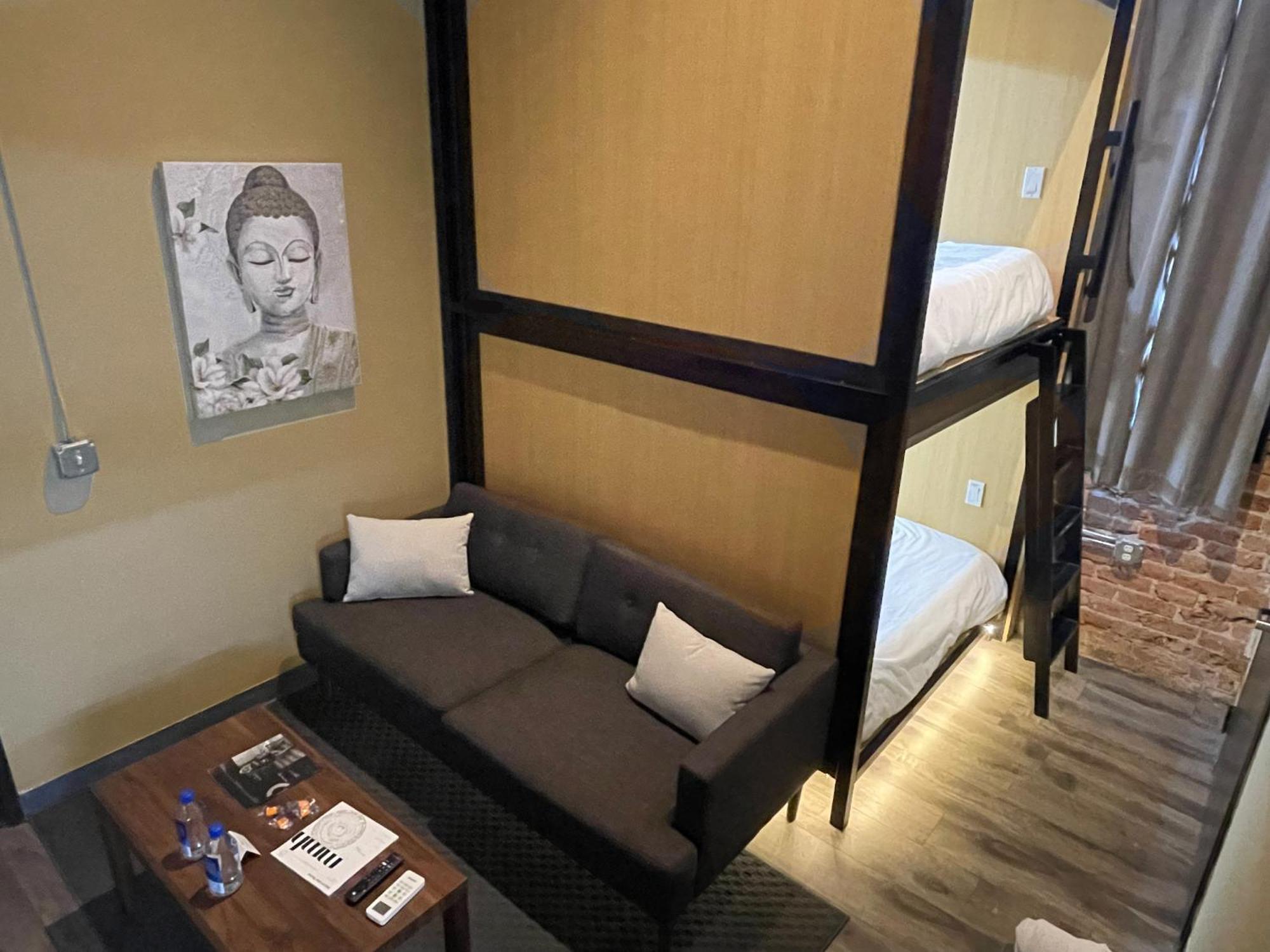 Boxstel - Modern Downtown Hotel *